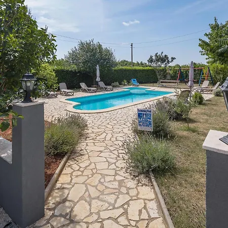 In With Swimming Pool *